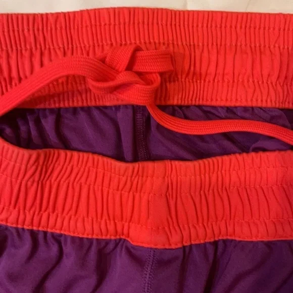 NIKE dri-fit Running Athletic shorts medium - Picture 6 of 9